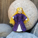Princess Dollhouse Doll Middle Daughter