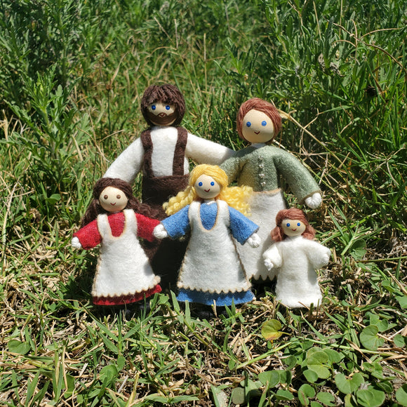 Little House on the Prairie Dollhouse Family